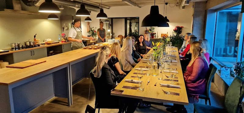 Stuudioköök by Andrei Babõnin's Culinary - Tabasalu