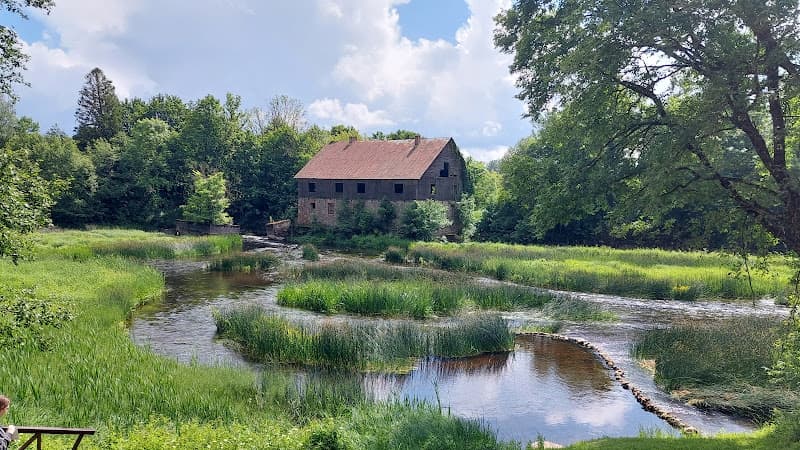 Suurejõe Peo- Ja Puhkekeskus (Holiday Center) - Suurejõe