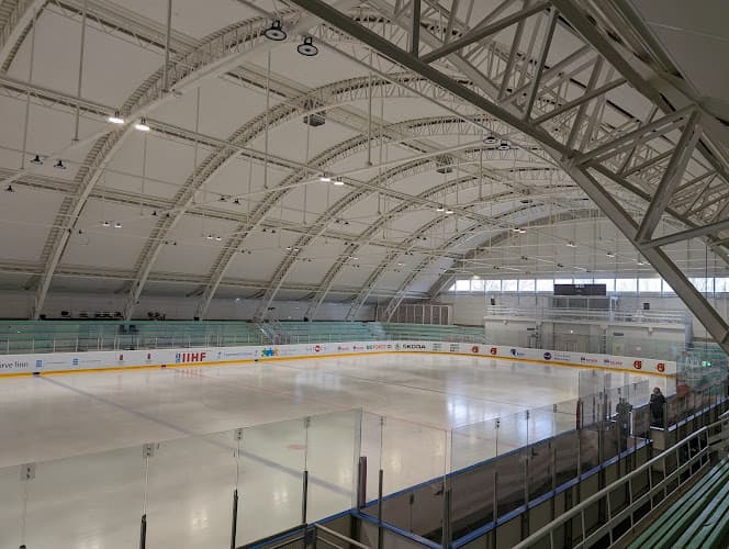 Kohtla-Järve Spordikeskuse Jäähall ja staadion - Kohtla-Järve