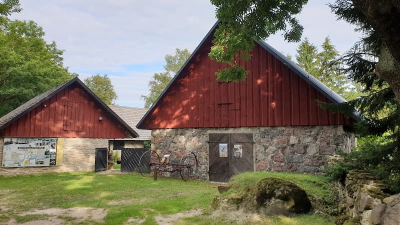 Rootsi-Kallavere Küla Muuseum - Kallavere