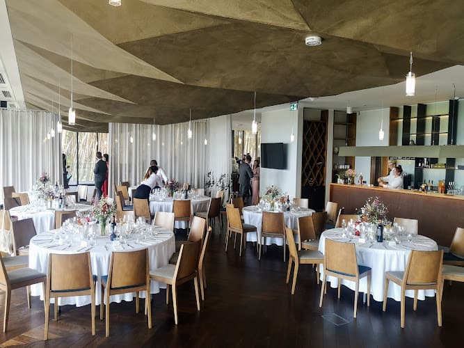Eagle Restaurant - Reiu