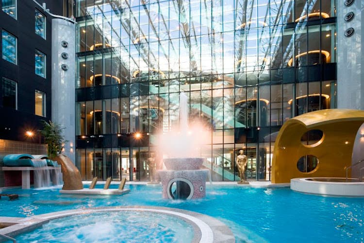 Tallink Spa & Conference Hotel - Tallinn