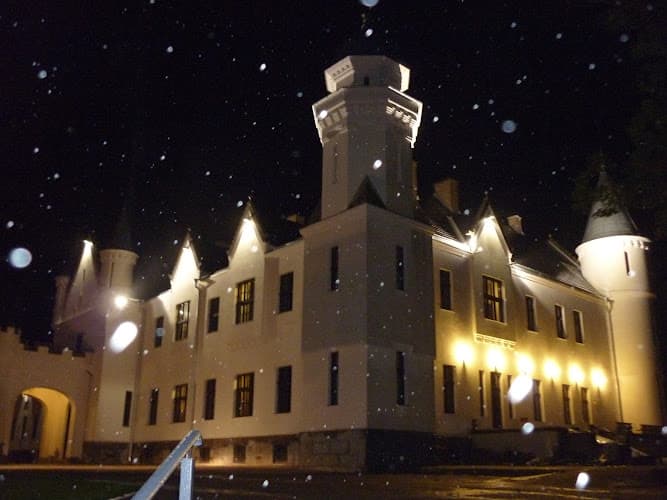 Alatskivi lossi restoran - Alatskivi