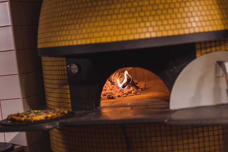 Ihamaru Pizza & Käbliku Brewery Taproom - Tartu