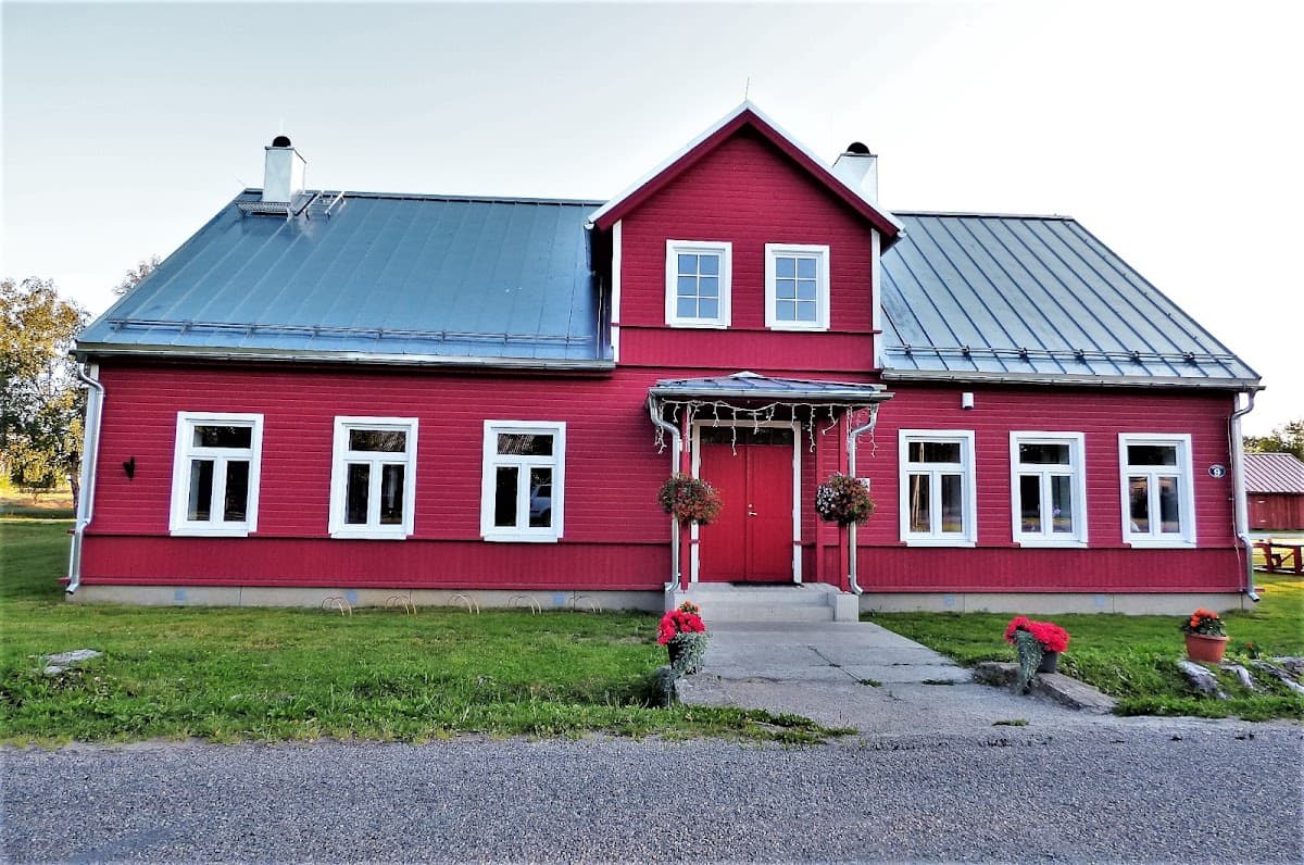 Mustjala Rahvamaja - Saaremaa