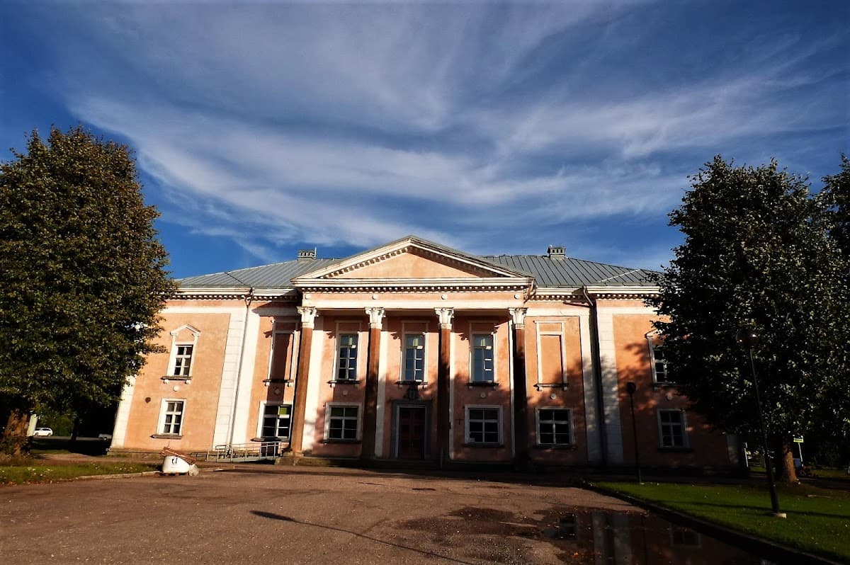 Orissaare Rahvamaja - Saaremaa