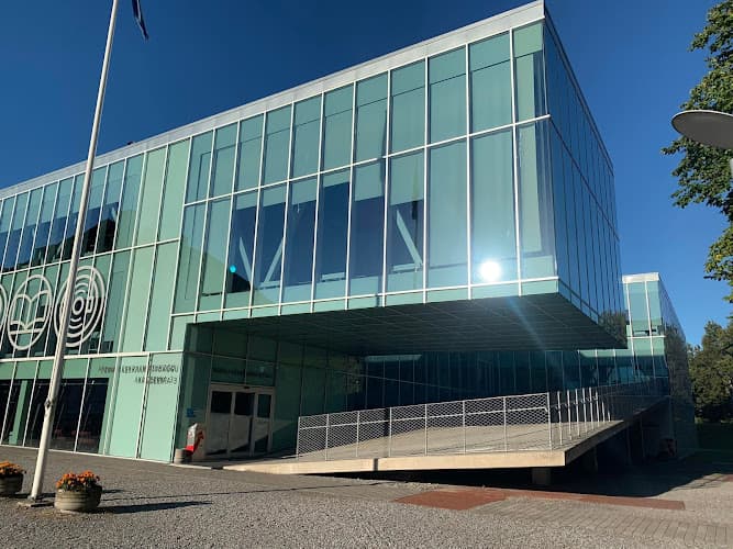 Pärnu Keskraamatukogu - Pärnu