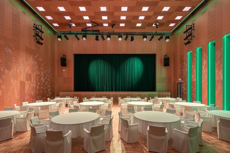 Mustamäe Cultural Center Kaja - Tallinn