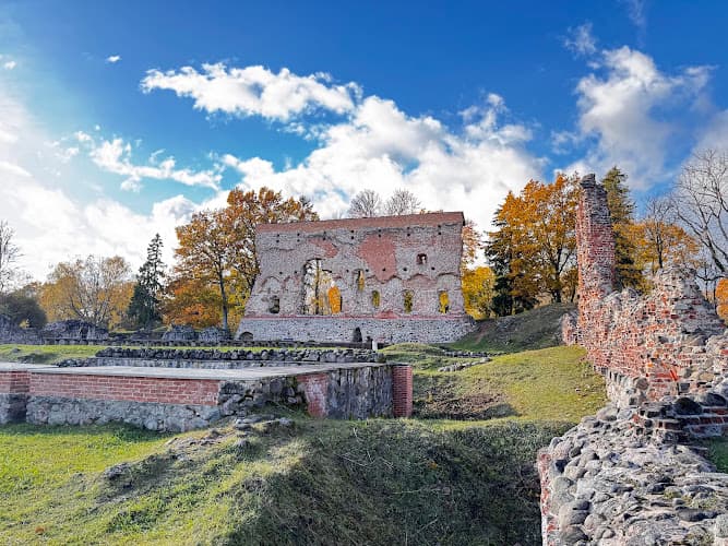 Viljandi Castle Ruins - Viljandi