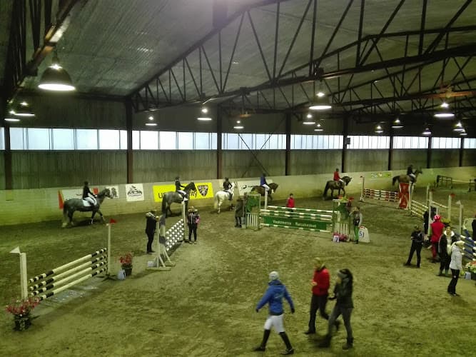 Veskimetsa riding center - Tallinn