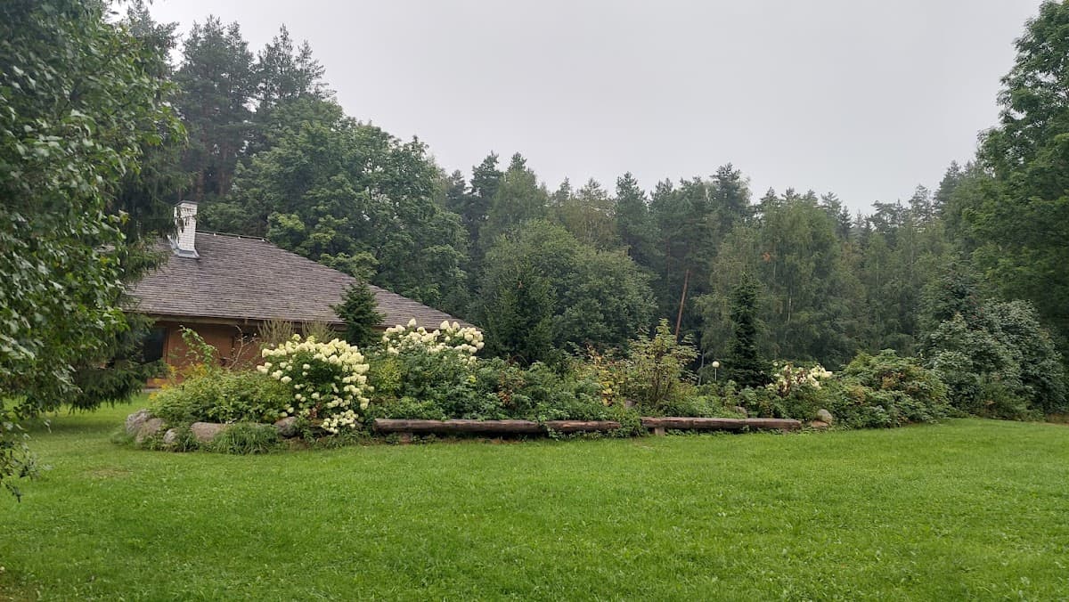 Männiku metsatalu - Viljandi