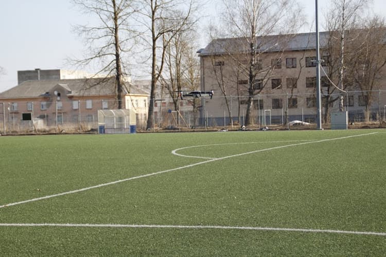 Kohtla-Järve Ahtme Põhikooli kunstmuruväljak - Kohtla-Järve